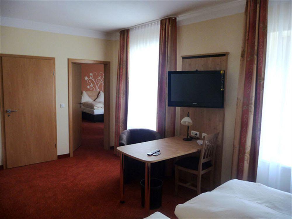 Hotel Gasthof Fellner Furth im Wald Exterior foto